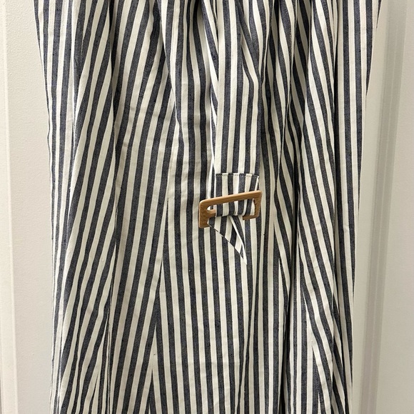 Maeve by Anthropologie gray and white stripped dress with matching belt - Picture 2 of 3